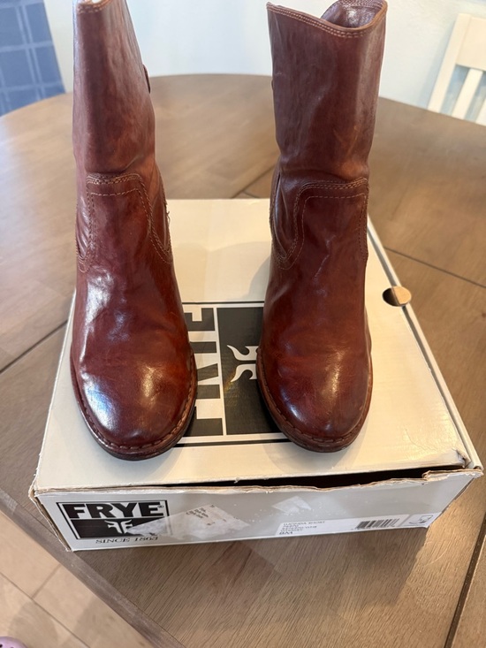 Frye Shoes - Frye Chestnut Brown Leather Mid-Calf Boots